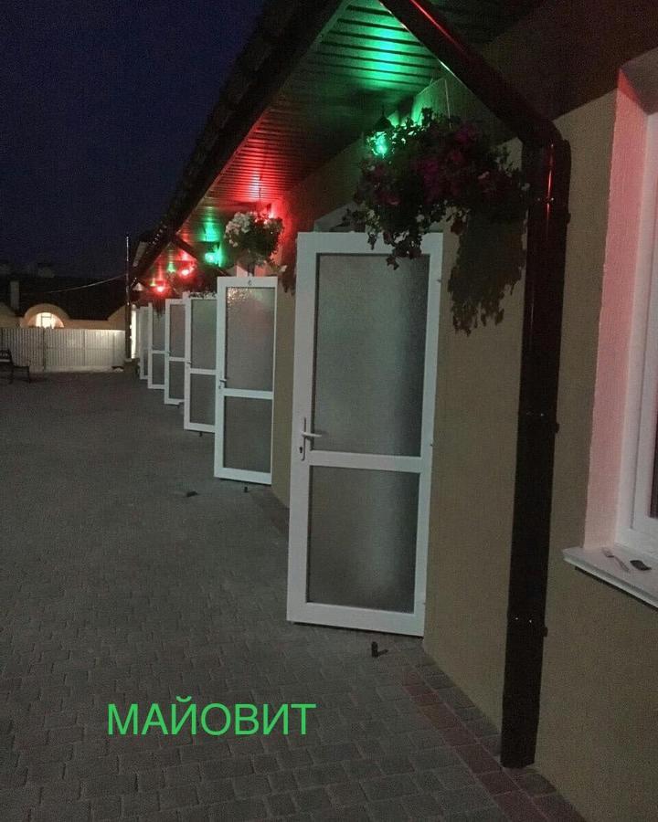 Майовит Khmelʼnytsʼkyy Exterior foto